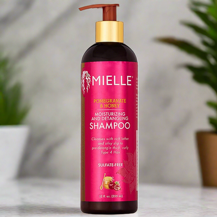 Mielle Pomegranate  Honey Moisturizing And Detangling Shampoo